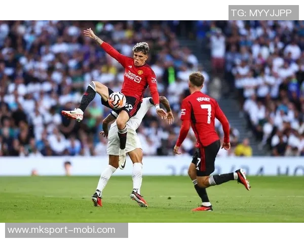 罗马诺确认卡拉菲奥里未受伤将能出战热刺比赛